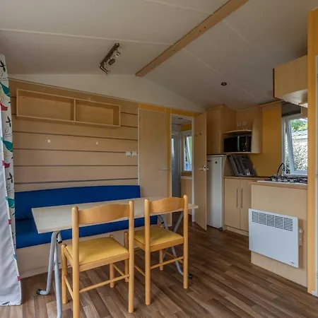 Кемпинг Camping-gites Au Songe Du Valier Се
