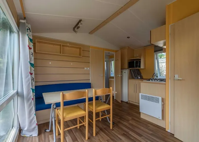 مكان تخييم Camping-gites Au Songe Du Valier سيكْسْ