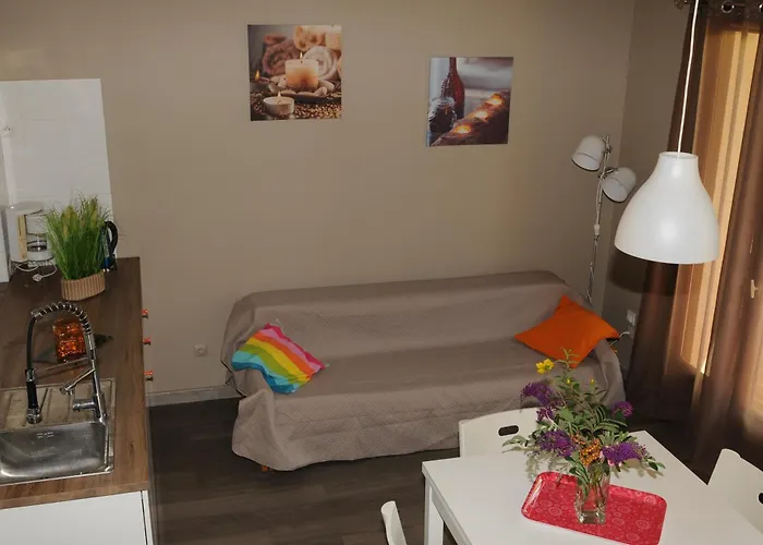 مكان تخييم Camping-gites Au Songe Du Valier *