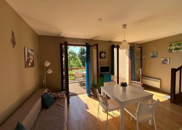 مكان تخييم Camping-gites Au Songe Du Valier