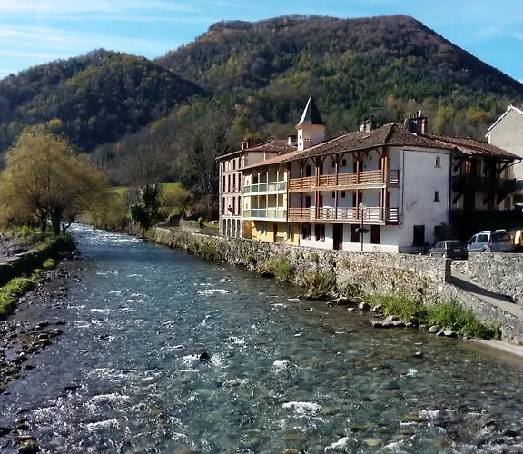 Camping-gites Au Songe Du Valier مكان تخييم